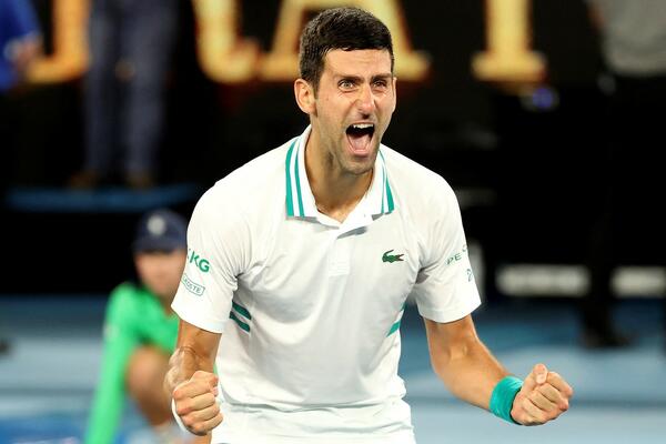 JOŠ SAMO 7 DANA DO ISTORIJE: Novak Đoković stigao Rodžera Federera!