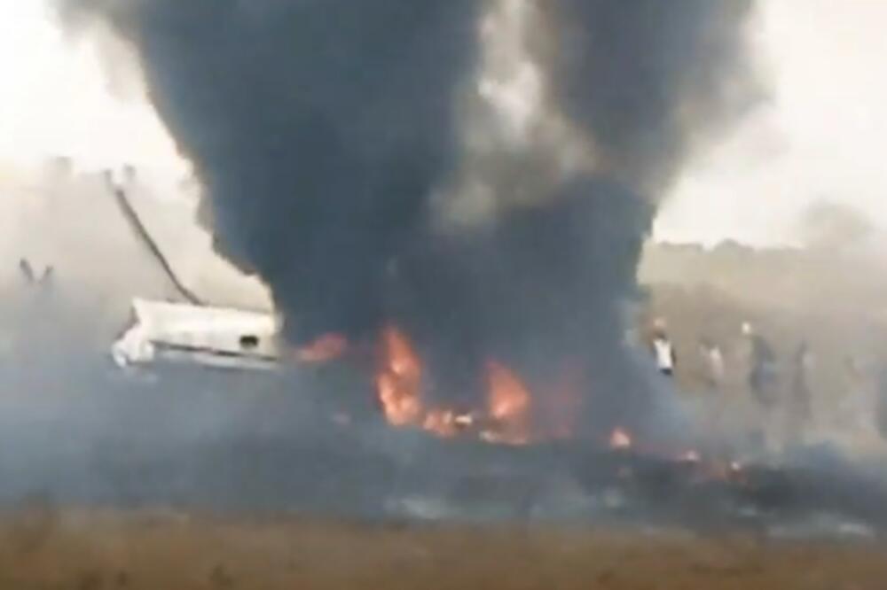 KAMERA NA AUTOMOBILU SNIMILA PAD AVIONA! U njemu bio poznati rumunski milijarder, gledajte na svoju odgovornost