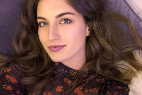 SKINULA SE ĆERKA BRANISLAVA LEČIĆA: Ovo je njeno NAJVRELIJE izdanje do sada! (FOTO)