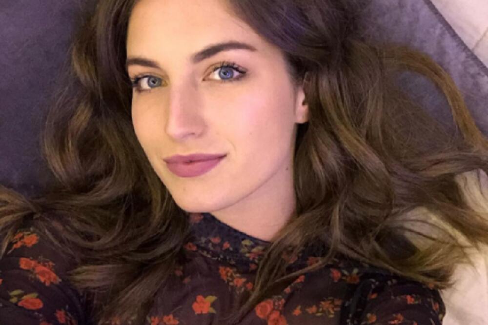 SKINULA SE ĆERKA BRANISLAVA LEČIĆA: Ovo je njeno NAJVRELIJE izdanje do sada! (FOTO)