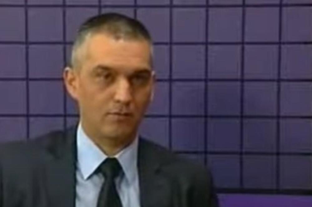 ZORAN BRĐANIN SE LEČI U BEOGRADU: Prvi čovek Uprave policije Crne Gore prebačen u KBC "DRAGIŠA MIŠOVIĆ"!