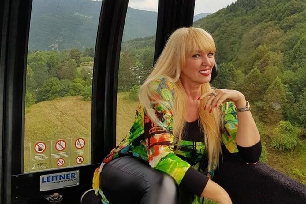 VILA, TRI STANA I DVA RESTORANA! PEVAČICA PLIVA U PARAMA: Iza divnog osmeha, krije se PATNJA ZBOG NEMANJE DECE!