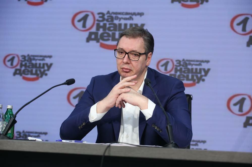 NIŠTA NIJE URAĐENO PROTIVZAKONITO: Predsednik Vučić o nabavci za registar plata