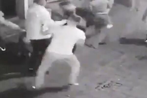 BRUTALNO PREBIJENA DVA MLADIĆA U CENTRU NOVOG SADA: Policija privela nasilnike, 10 godina zatvora im preti