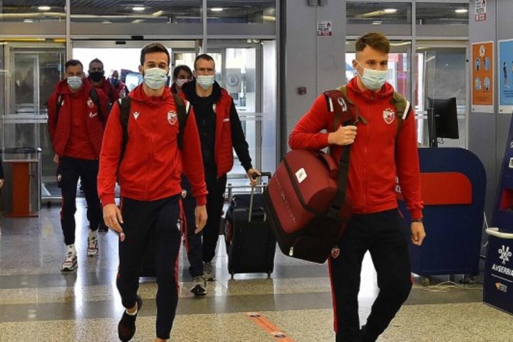 ZVEZDA KRENULA NA PUT ZA MILAN: Navijači ispratili miljenike crveno-belom DIMNOM ZAVESOM! (VIDEO)