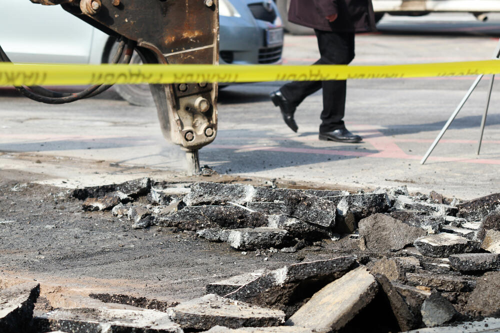 PRODUŽENI RADOVI NA PUTEVIMA DO SEPTEMBRA 2022: Na obilaznici oko Beograda izmenjen je režim saobraćaja