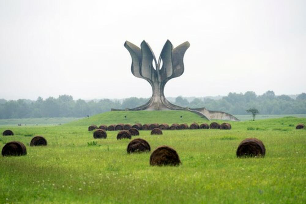 NAKON TRI DECENIJE: Đaci iz Srbije idu u posetu logoru Jasenovac, sećanje na STRAŠNU PROŠLOST NAŠEG NARODA