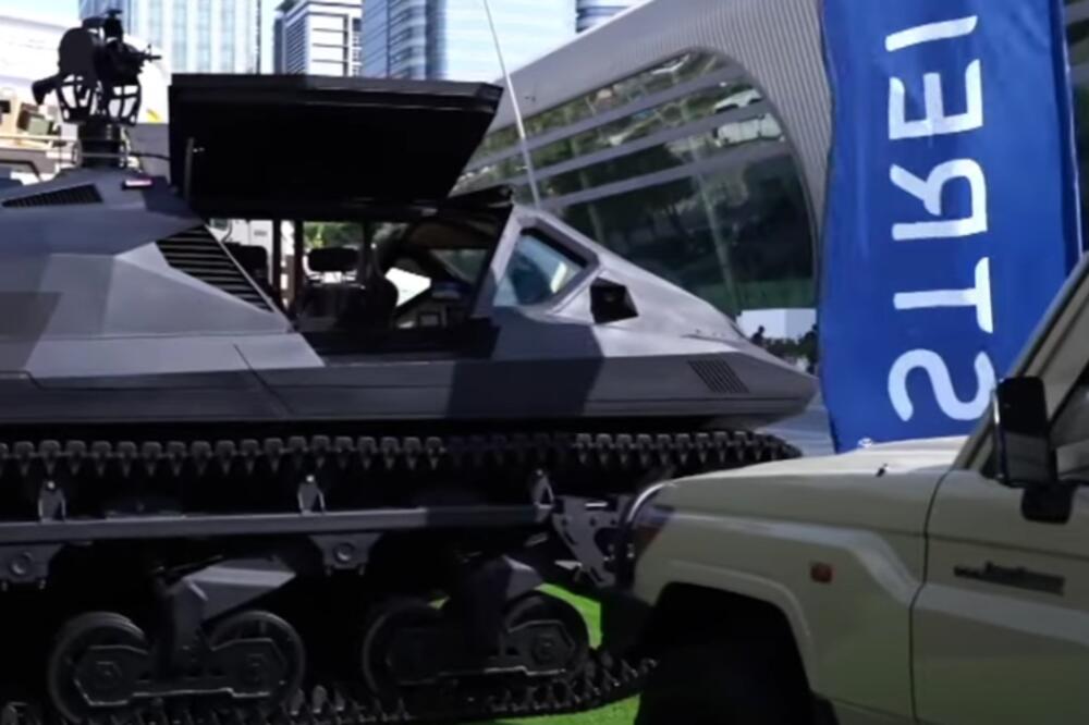 NEČUJNO ULAZI U BORBU, A TO NIJE NAJJAČE OD SVEGA: Arapsko borbeno vozilo koje ide na struju i po kopnu i po vodi