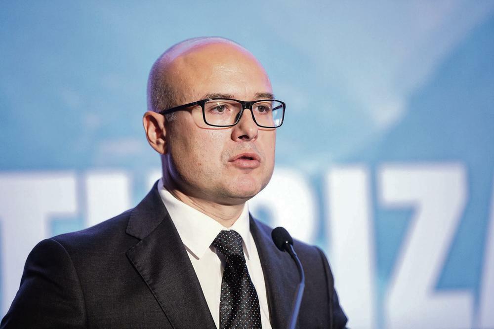 Vučević: Sve odluke o dodeljivanju obeležja Đoletu u dogovoru sa porodicom Balašević