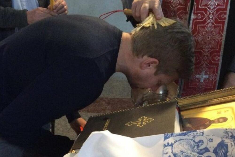 NEMAČKI ADVOKAT OLIVER SE KRSTIO U SRPSKOJ CRKVI: Bio je ateista, a otkrio je šta se promenilo (FOTO)