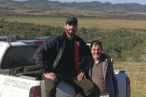 STRAŠNO: Posle tragične smrti oca, golman Liverpula ne može ni da mu ode na sahranu! DE HEA: Svi smo uz tebe!