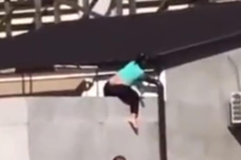 FILMSKA SCENA: Miljana Kulić usnimljena kako visi na ogromnom zidu van Zadruge, svi se uplašili za njeno ZDRAVLJE!