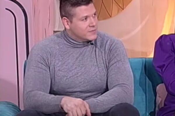 PEVAČ SLOBA RADANOVIĆ IZNEO MIŠLJENJE O ŽENAMA PA IZNERVIRAO VODITELJKU: Nije mogla da mu prećuti, ODMAH REAGOVALA!