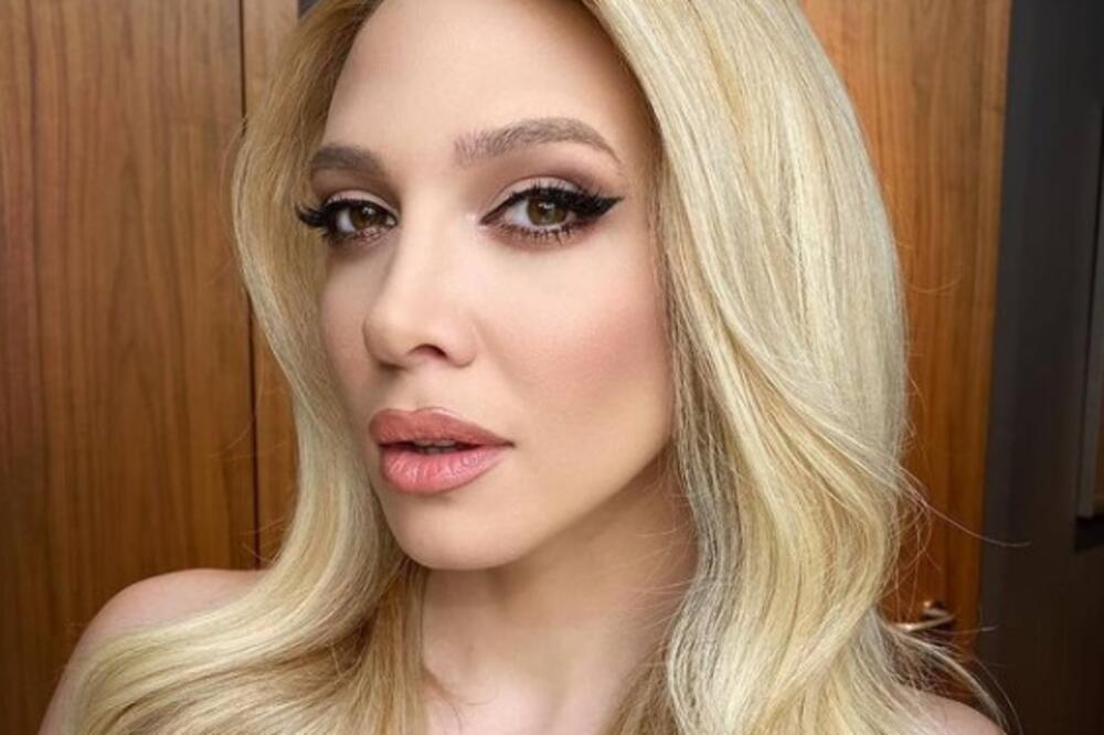 MILICA TODOROVIĆ NEĆE DA ĆUTI NA NJEGOVE UVREDE: Pevačica OSULA PALJUBU po jutjuberu, njene REČI će se PAMTITI DUGO