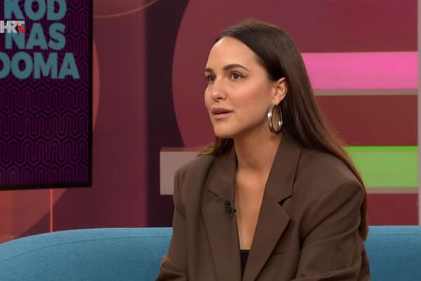 OTIŠLA JE NA DRUGI SVET, SREĆNA ŠAM ŠTO SAM MOGLA DA SE OPROSTIM: Pevačica doživela TRAGEDIJU U PORODICI! (FOTO)