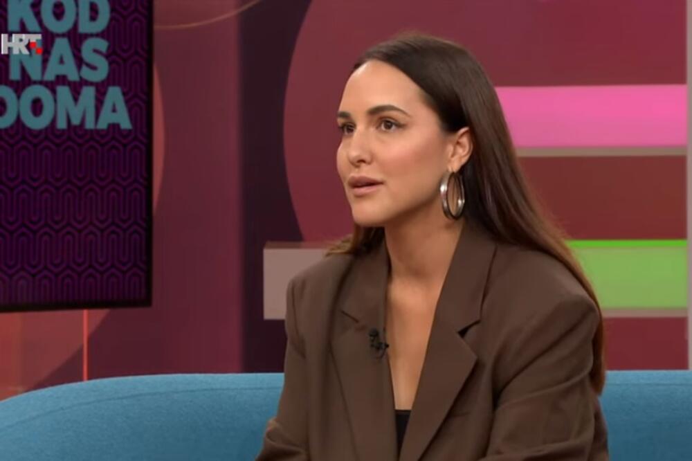 "NADAMO SE DA SI DOBRO" Ljudi ZABRINUTI zbog objave popularne PEVAČICE, šta se ovo DEŠAVA?