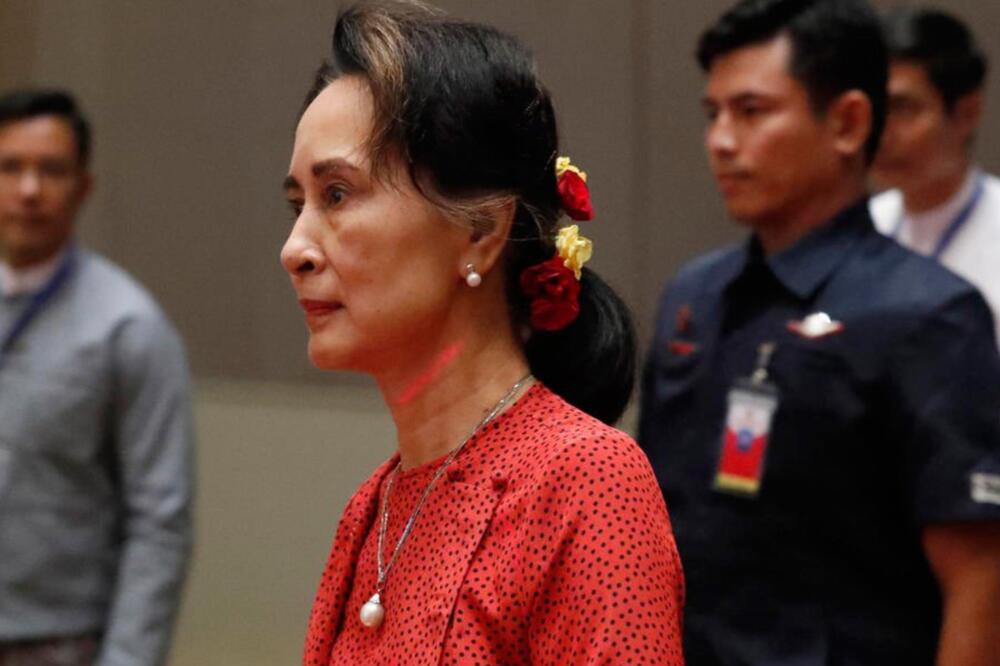 Bivša liderka u Mjanmaru osuđena na 4 godine zatvora