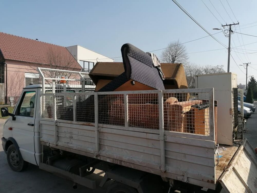 Iznošenje starog nameštaja