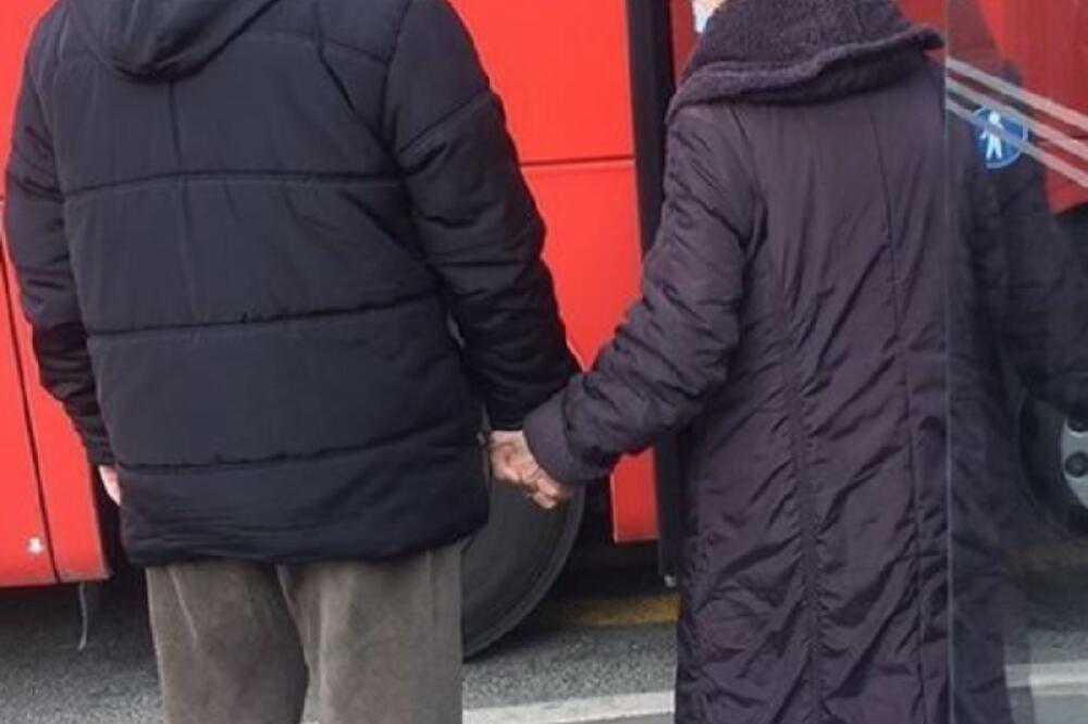 BAKA I DEKA U BEOGRADU DANAS SU GLAVNA TEMA CELE ZEMLJE: Slika sve govori (FOTO)