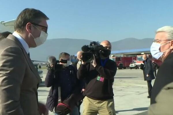 EU NAS JE OSTAVILA NA CEDILU, ZATO BALKANSKI NARODI MORAJU DA SARAĐUJU: Vučić o nabavci VAKCINA!