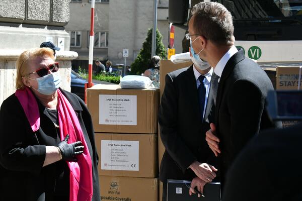 TO ŠTO NAM JE SRBIJA DALA, TO SMO MOGLI SAMI DA NABAVIMO IZ INDIJE: Sraman komentar Bisere Turković nakon donacije!