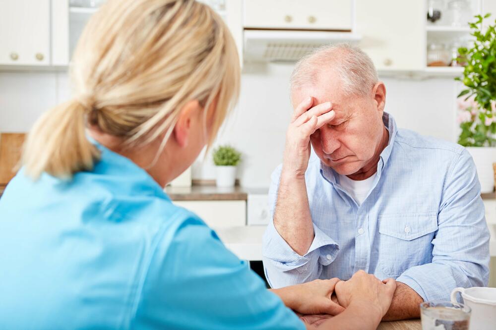 OVAJ PRIRODNI KOKTEL PODSTIČE PRAVILAN RAD MOZGA: Odlična preventiva za Alchajmerovu bolest i demenciju