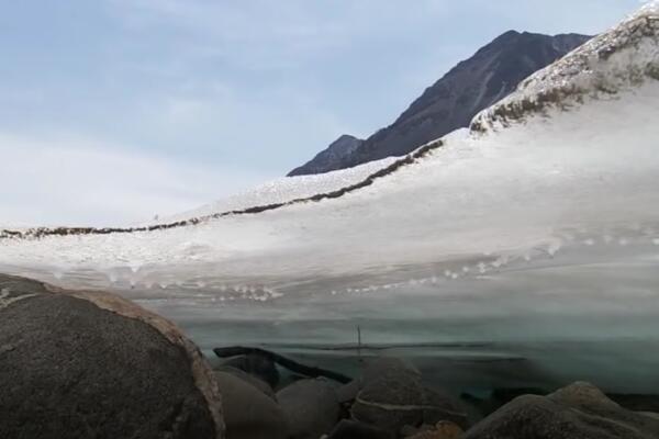 MISTERIOZNE PRUGE U SIBIRU: Satelit NASE snimio "talase" na zemlji! (FOTO)