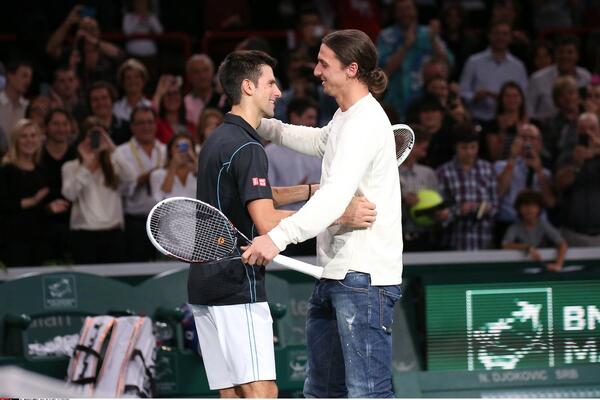IBRAHIMOVIĆ BRANI NOVAKA: Zlatan objasnio novinaru zašto je trebalo DA PUSTE ĐOKOVIĆA na Australijan open!