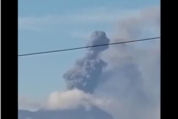 PRORADIO VULKAN PAKAJA U GVATEMALI: Izbacivao užarenu lavu i oblake dima! (VIDEO)