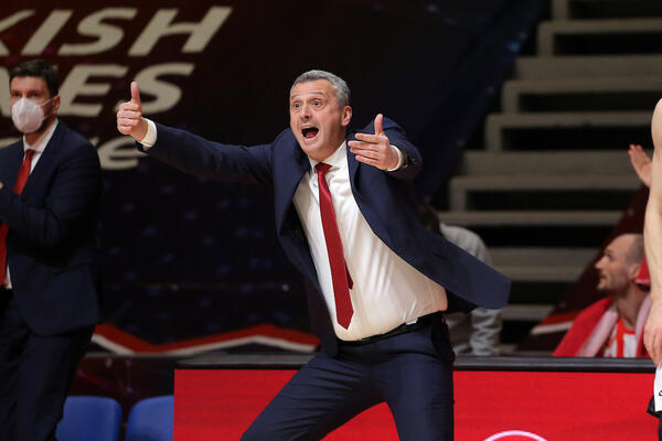 ZVEZDIN PAKLENI MART: 12 mečeva za 31 dan, a kadar osakaćen! Nadam se da ćemo moći da koristimo još neko igrača!