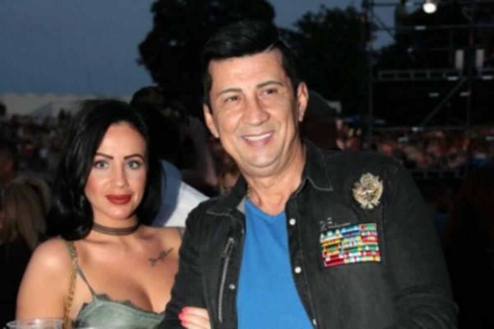 Ko je pevačica koju je smuvao Peja? Razveo se od 25 godina mlađe crnke, a već ima novu žensku