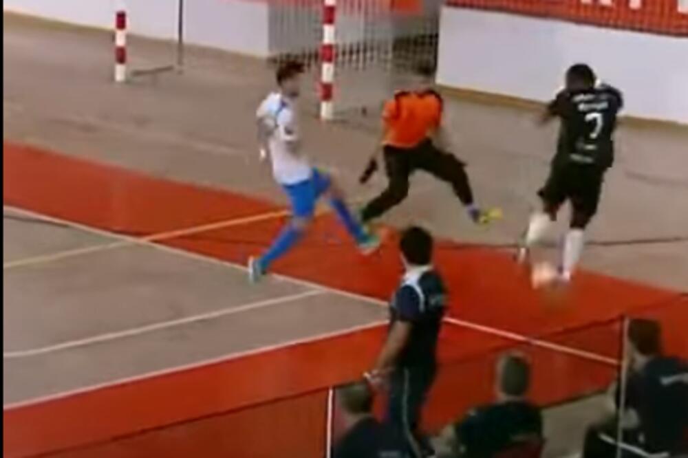 I SLAVNI RIKARDINJO GLEDA I NE VERUJE: Njegov sunarodnik postigao gol sezone! Ovu majstoriju morate da vidite!