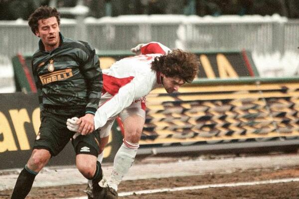 UHAPŠEN BIVŠI IGRAČ NAJVEĆIH ITALIJANSKIH KLUBOVA: Pao zbog plantaže marihuane, osuđen na 14 meseci zatvora!