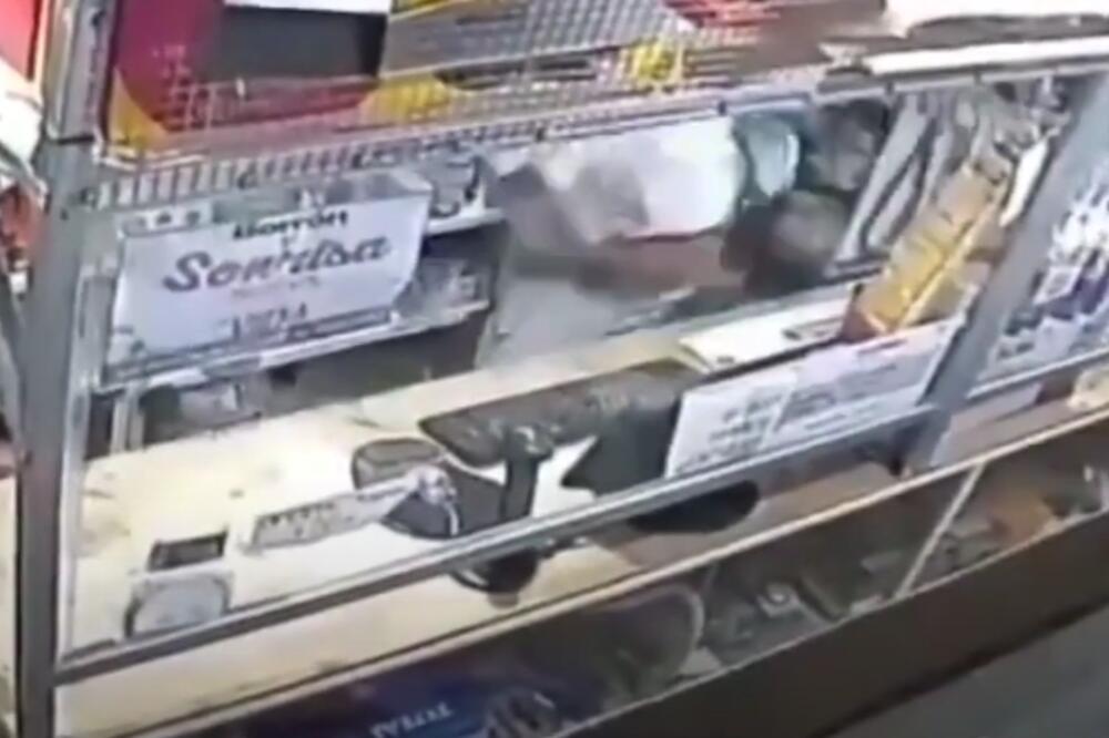 ZEMLJOTRES JAČINE 7,3 STEPENA POGODIO NOVI ZELAND: Civilna odbrana upozorava građane da pređu na više tlo! (VIDEO)