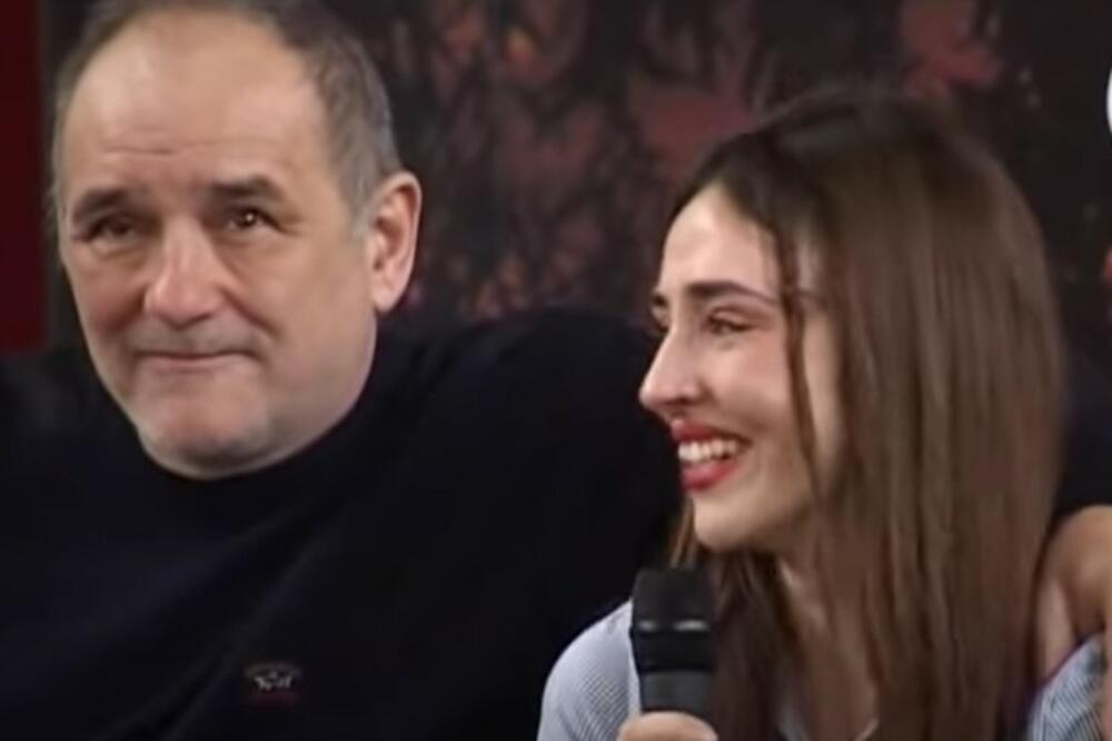 VELIKA TUGA ZA CEO REGION! SADA REČI JAKO BOLE... Ćerka Đoleta Balaševića podelila tužne stihove! (FOTO)