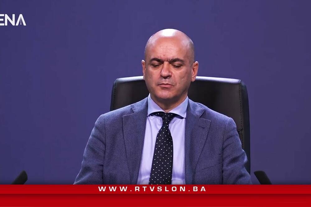 NAKON VESTI DA VAKCINE IZ SRBIJE ISTIČU 29. MARTA, OGLASIO SE ČLAN KRIZNOG ŠTABA BIH: Njegov STAV JE JASAN