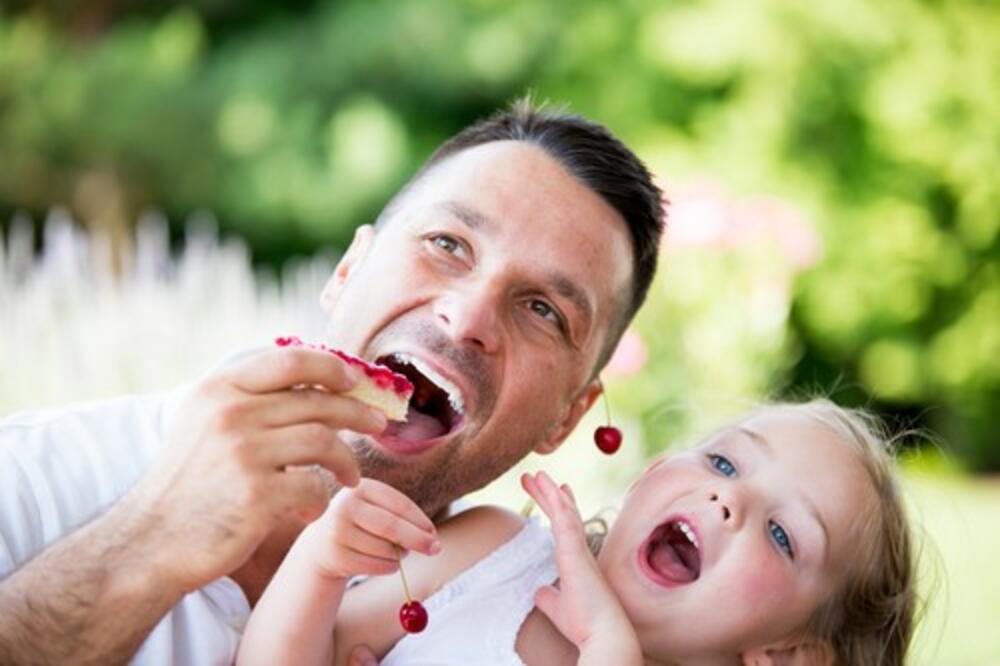 "Vesna, ako gledaš sa neba, znaj ovo..." Priča samohranog oca iz Beograda vraća veru u ljude