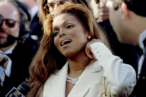 SESTRA MAJKLA DŽEKSONA VUČE VELIKE TRAUME ZBOG OCA: Morala je da ga zove po IMENU, brat ju je KRVNIČKI VREĐAO!