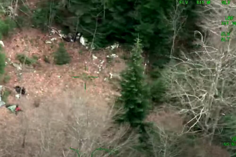 HRVATSKA POLICIJA IZVLAČILA MIGRANTE IZ MINSKOG POLJA: Spašeno njih desetoro, jedna osoba izgubila život (VIDEO)