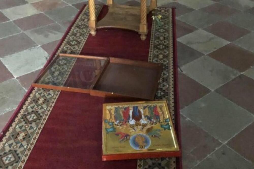 HOROR! SRAMAN DOGAĐAJ U PRAVOSLAVNOJ CRKVI U ŠIBENIKU: Razvalili vrata i razbacali inventar!(FOTO)