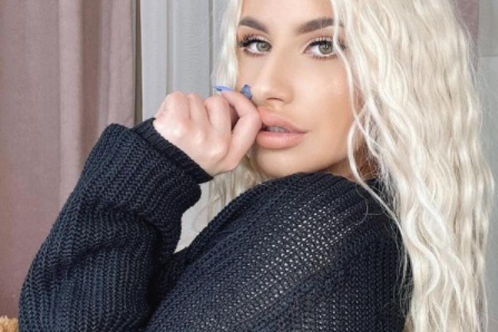 IMALA JE NJIHOVU PREPISKU, ON SVE PORICAO: Naša pevačica uhvatila dečka u PRELJUBI, odmah je reagovala!