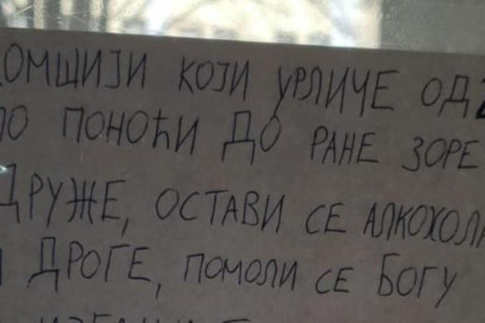 IZBACI TE DEMONE IZ SEBE RADOM, A NE VRIŠTANJEM, OSTAVI SE DROGE: U zgradi osvanula hit poruka Novosađanina (FOTO)