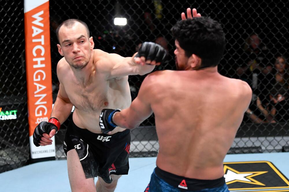 "PRESTANI DA JOJ LAJKUJEŠ SLIKE DA TE NE IŠAMARAM" Pretio Srbinu zbog devojke, nije mu dobro od odgovora MMA borca!