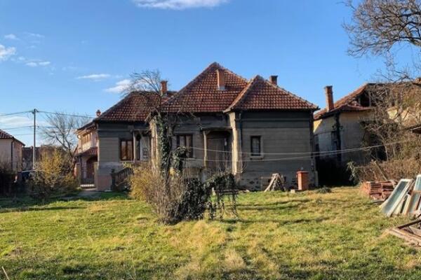 JEDAN OD NAJPLAĆENIJIH RIJALITI IGRAČA NEKADA JE ŽIVEO U TROŠNOJ KUĆI: Mnogi su se našli u ČUDU nakon ovog PRIZORA