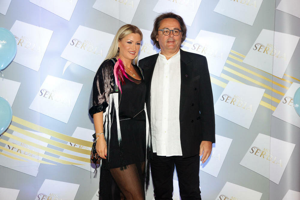 NAKON ŠTO MU JE UMRLA ŽENA, SANJA JE ZAVOLEO NJU: Iako je mislio da nikad više neće voleti, ona ga je RAZORUŽALA