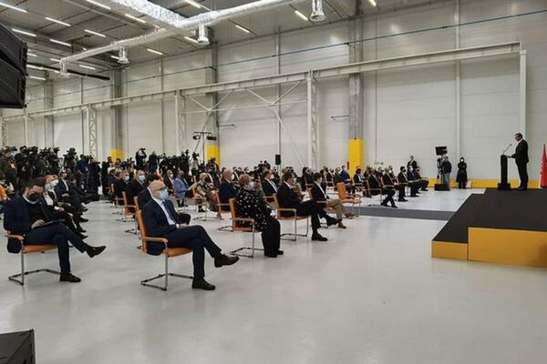 Vučević: Nadam se da će se mladi inženjeri zadržati u našem gradu, cilj je da život naroda učinimo boljim!