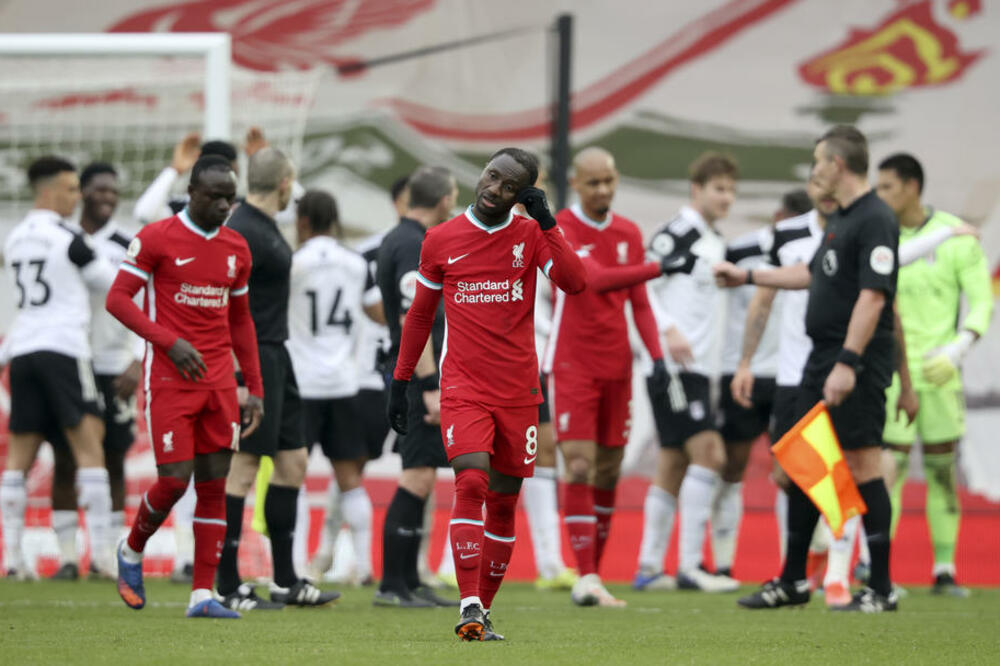 LIVERPUL NASTAVIO KATASTROFALNU SERIJU: Junajtedu pripao derbi Mančestera, Milivojević asistent