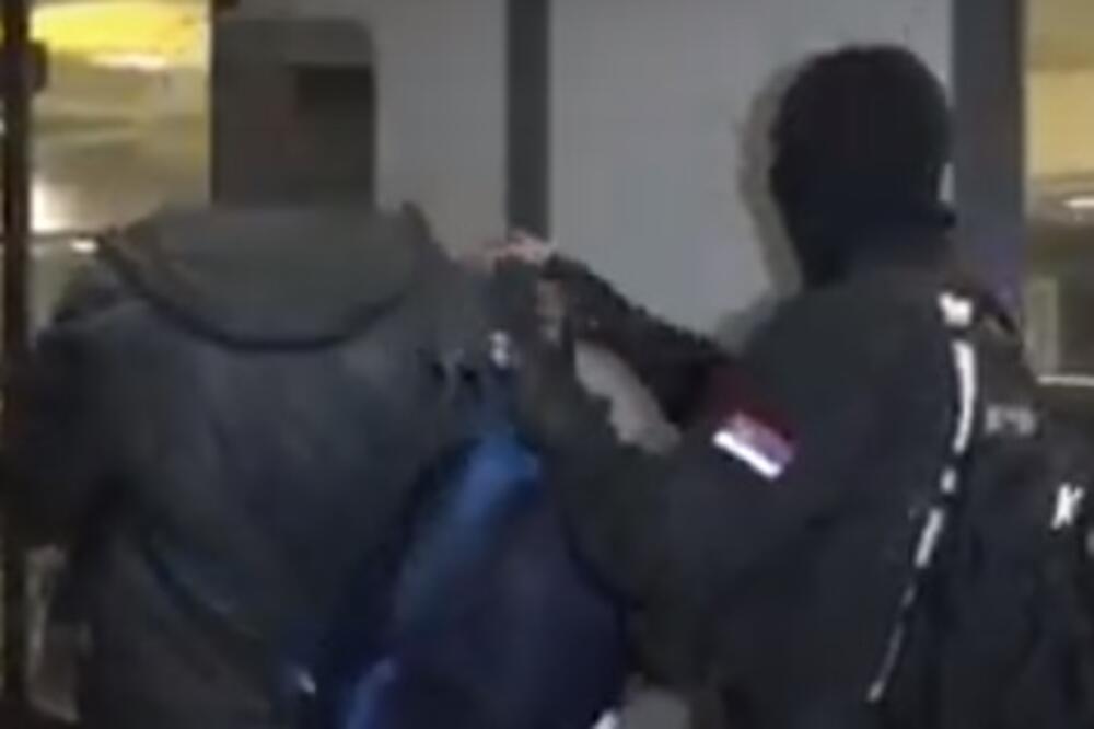 DRAMA NA SAVSKOM VENCU! Muškarac i žena kroz balkon odneli SEF, a u njemu bilo čitavo BOGATSTVO