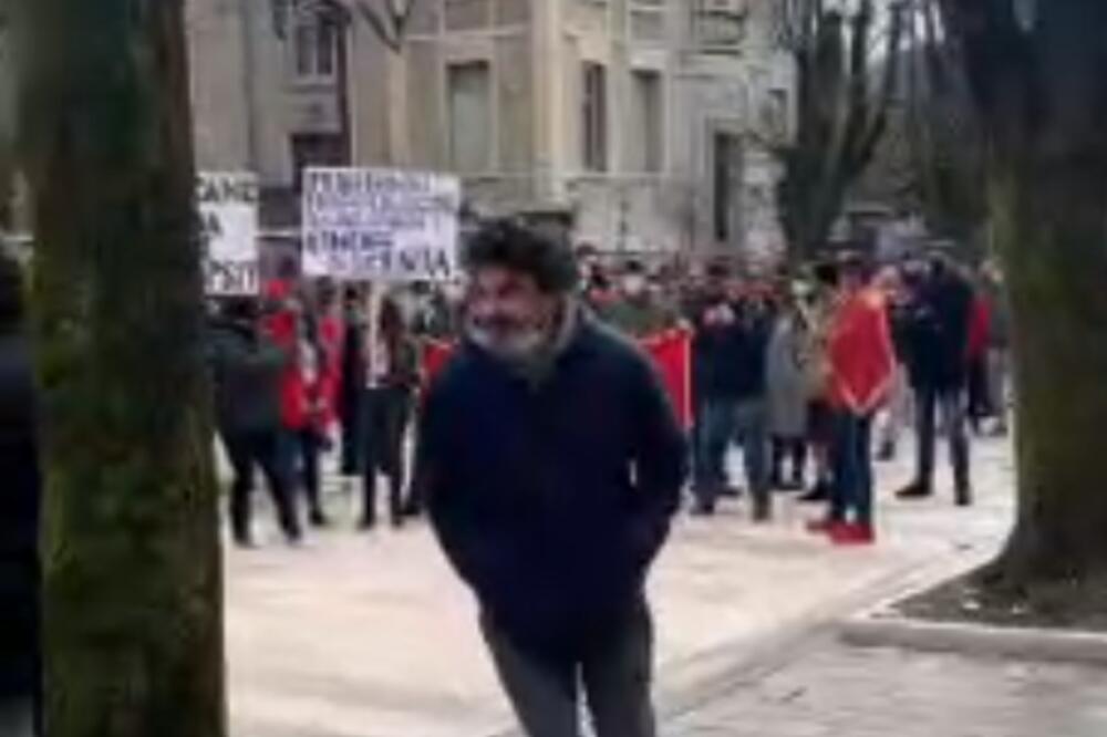 CETINJE: Protest studenata i profesora Fakulteta za crnogorski jezik (VIDEO)