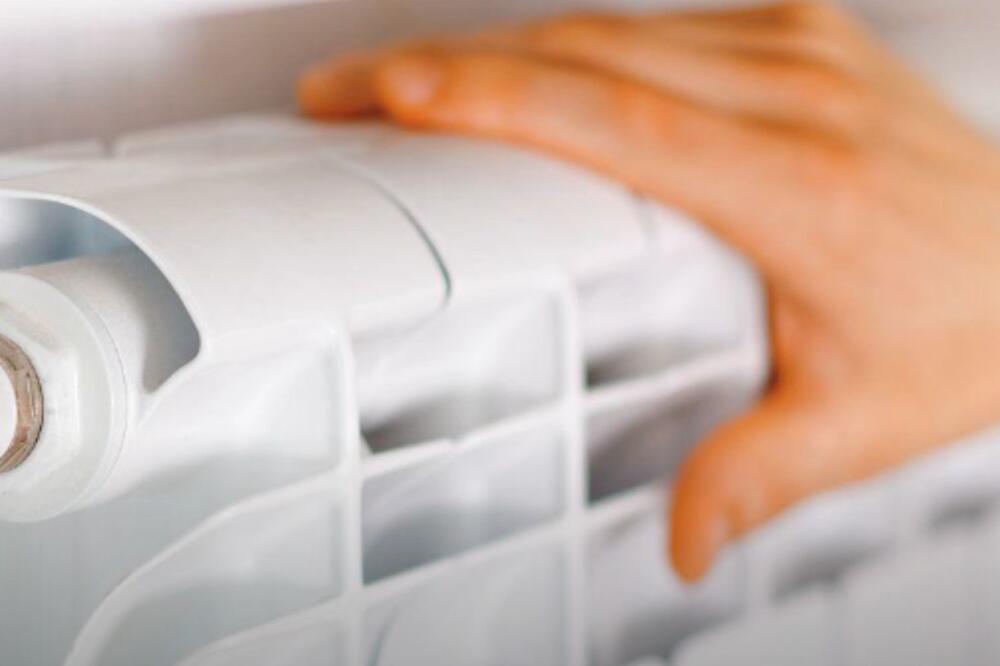 BEOGRAĐANI, OPREZ: Lažni majstori haraju gradom, nude POPRAVKE I ZAMENU RADIJATORA!